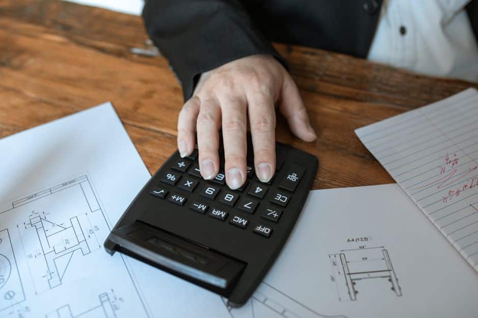 Calcul du prix de revient et du seuil de rentabilité à la calculatrice